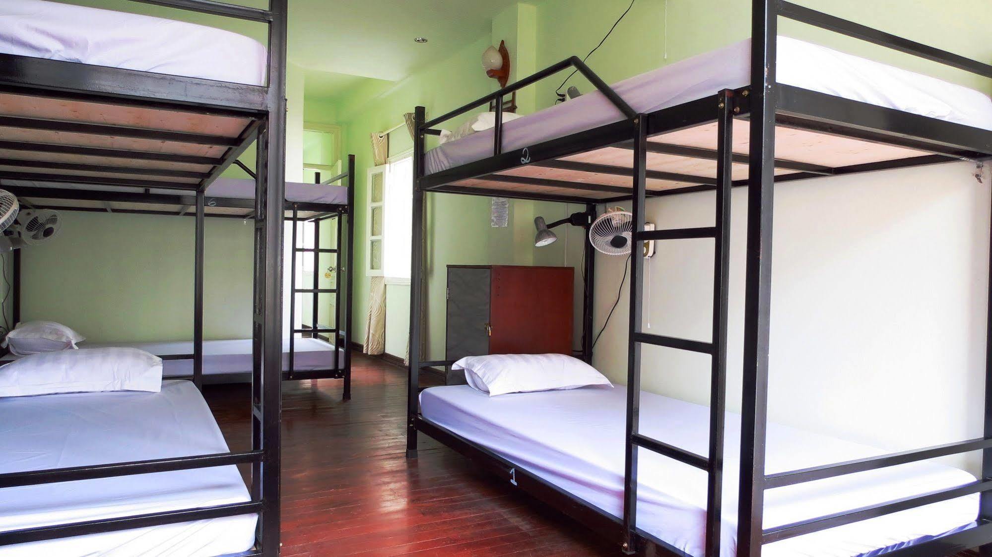 Hanoi Massive Hostel Exterior foto